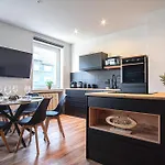 Essenfusion Wasserturm - Innenstadt Nahe Der Messe, Smarttv, Nespresso, Fully Kitchen Apartment
