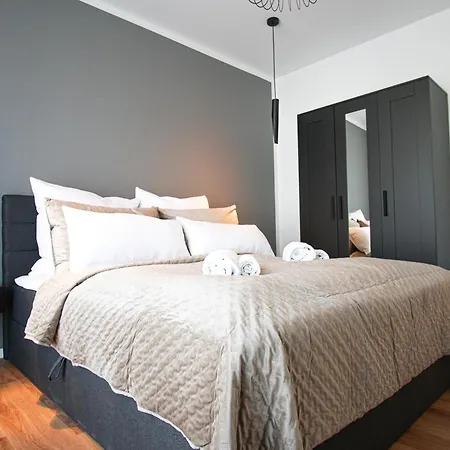 Essenfusion Wasserturm - Innenstadt Nahe Der Messe, Smarttv, Nespresso, Fully Kitchen Apartment
